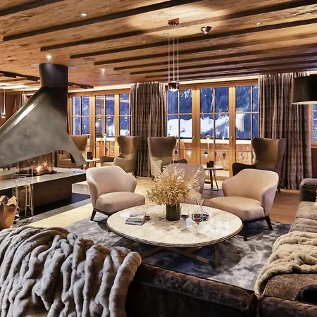 Luxury House In To